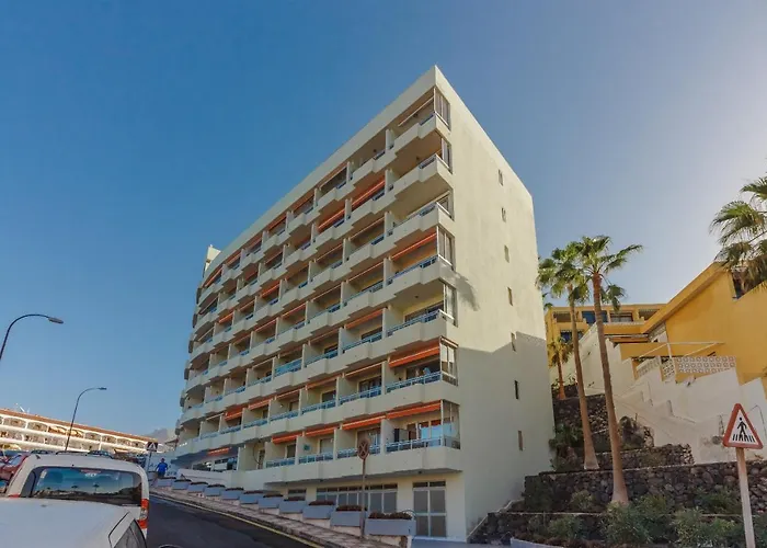Arenas Negras Playa La Arena, Newly Renovated * Puerto de Santiago (Tenerife)